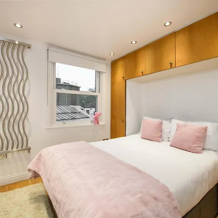 The Play Pen - Holborn - By Frankie Says Apartment London Exterior photo
